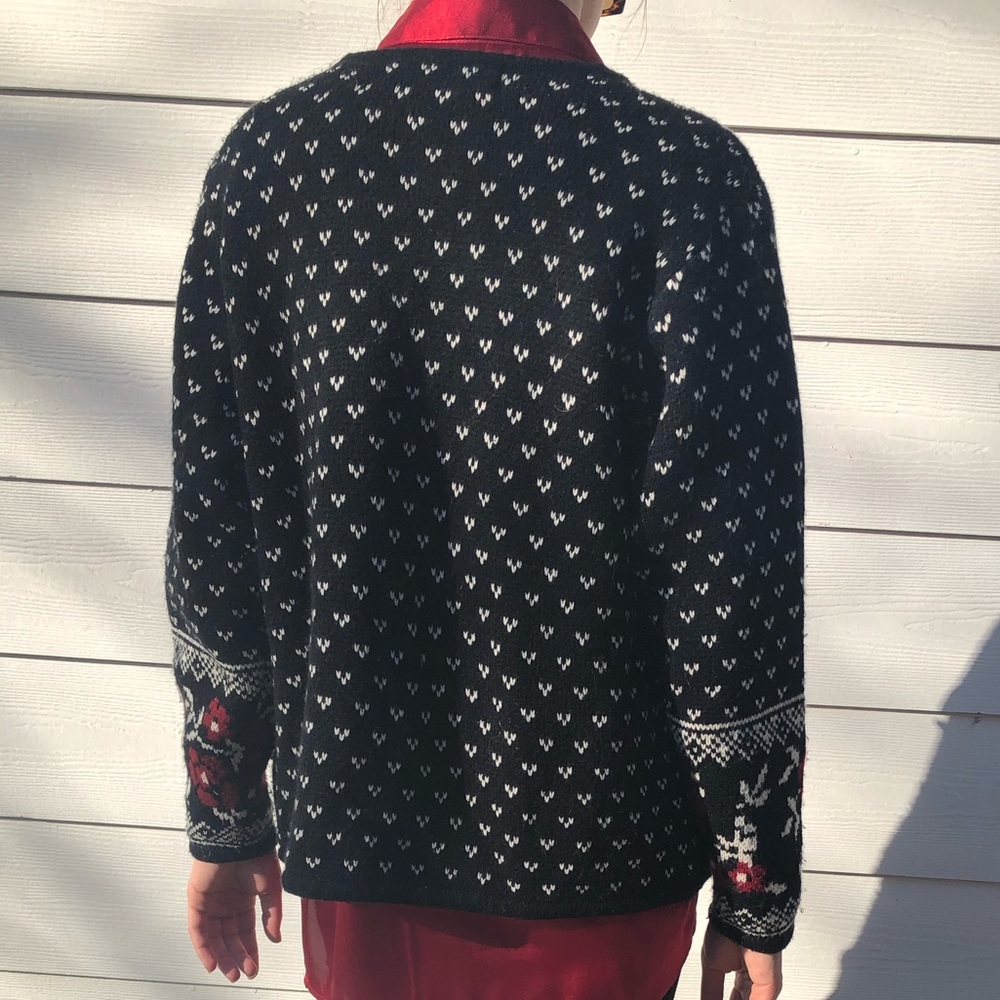Sweater - Picture 2 of 2